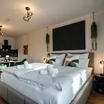 Apartment Boutique-studio I Zentral I Parkplatz I Waschtrockner I Inkl Aktivcard - 130 Gratis-erlebnisse